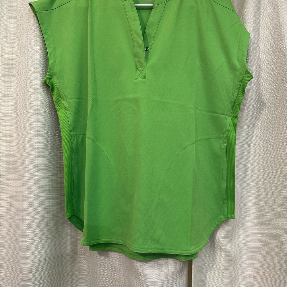 Vibrant Green Ava Therese Scrub Set - Picture 3 of 6